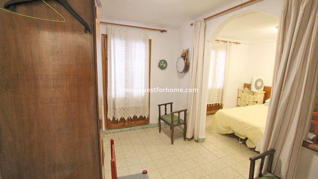 Sale - House - Guardamar del Segura - Centro