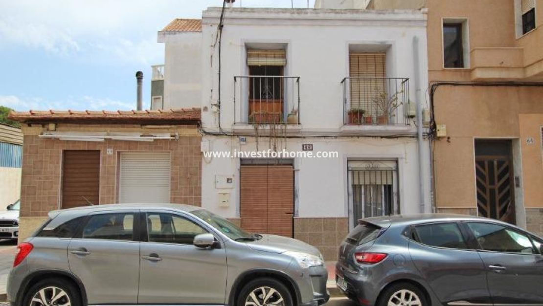 Sale - House - Guardamar del Segura - Centro
