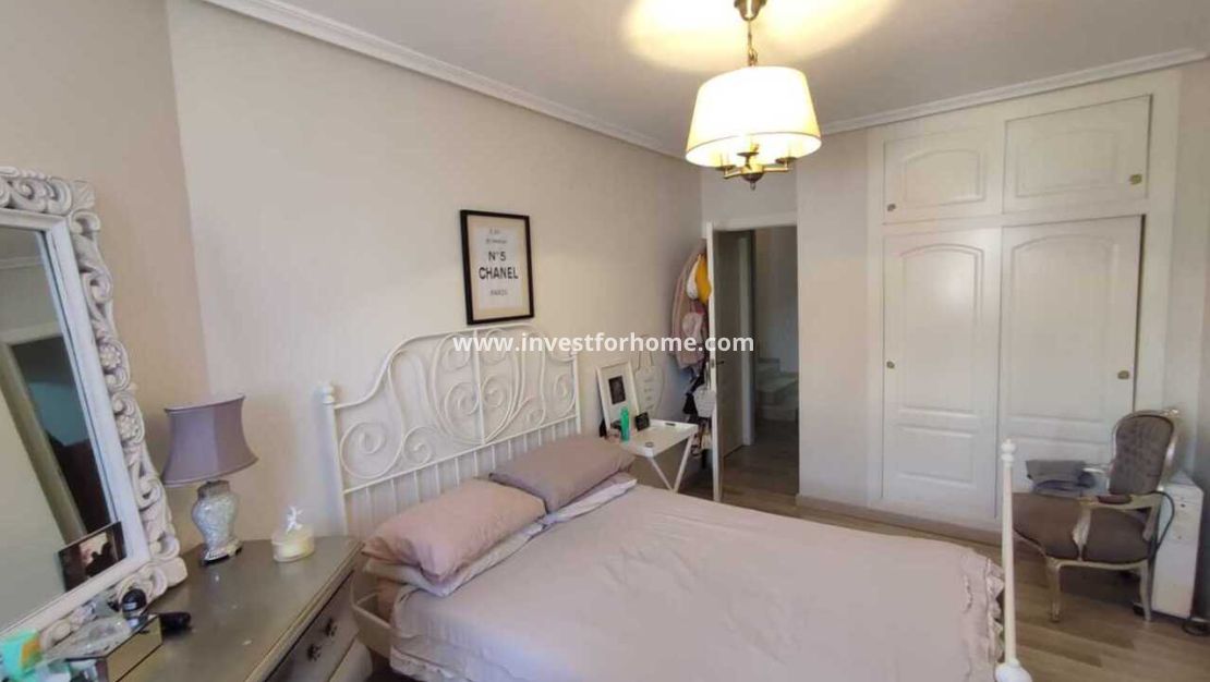 Sale - House - La Florida - Inland