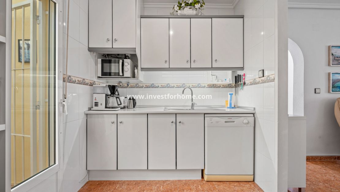 Sale - House - La Marina - Costa Blanca