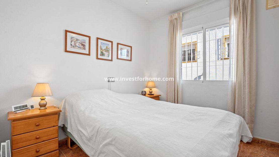 Sale - House - La Marina - Costa Blanca