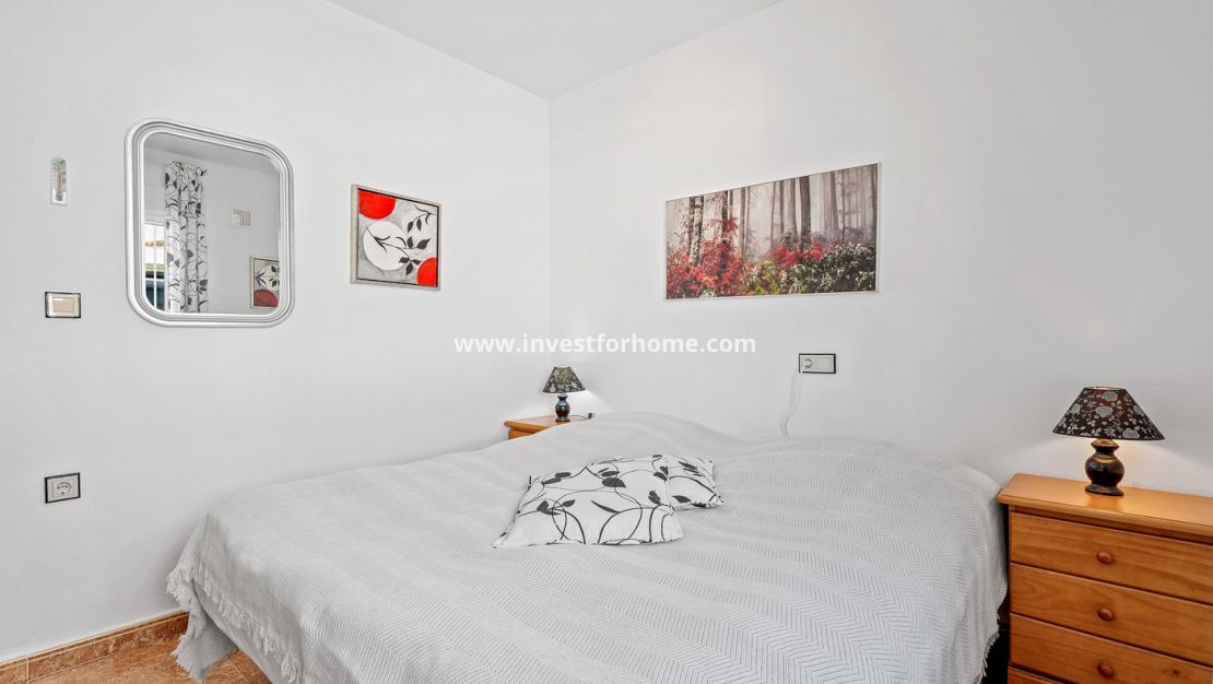 Sale - House - La Marina - Costa Blanca