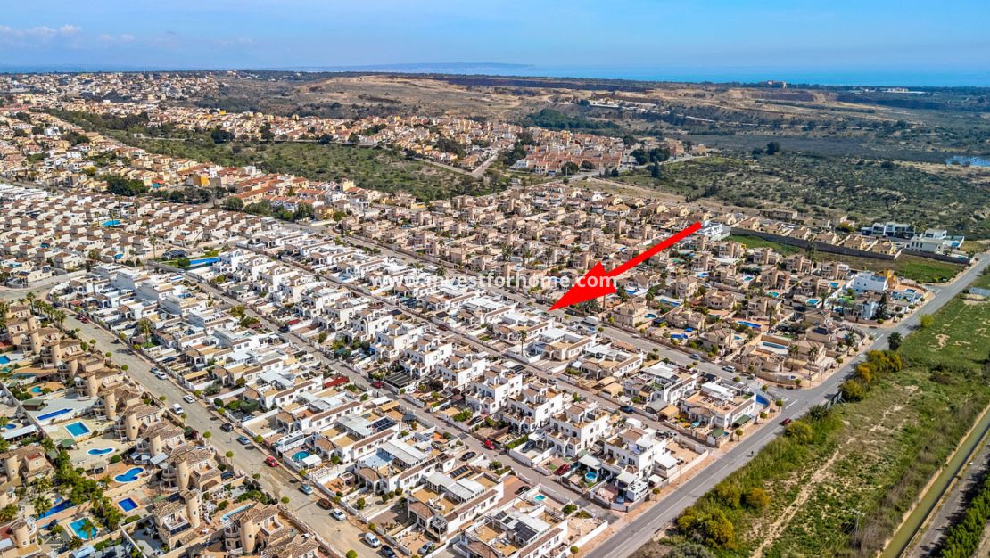 Sale - House - La Marina - Costa Blanca