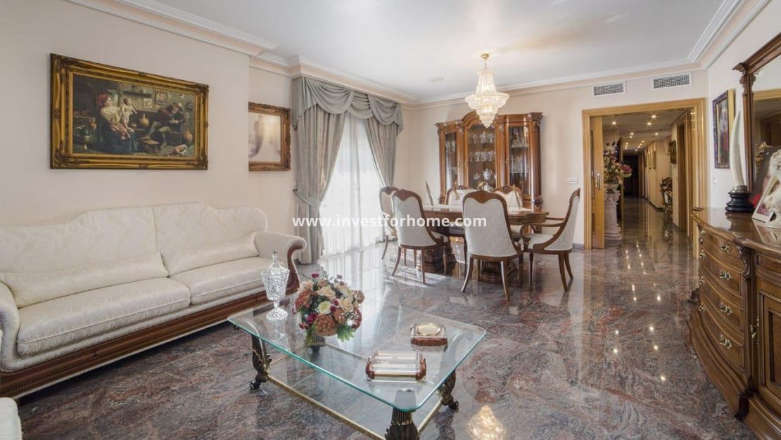 Sale - House - Los Alcázares - Centro