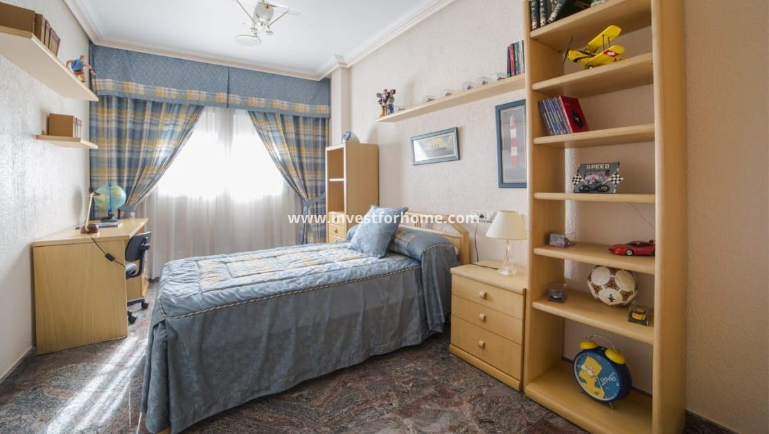 Sale - House - Los Alcázares - Centro