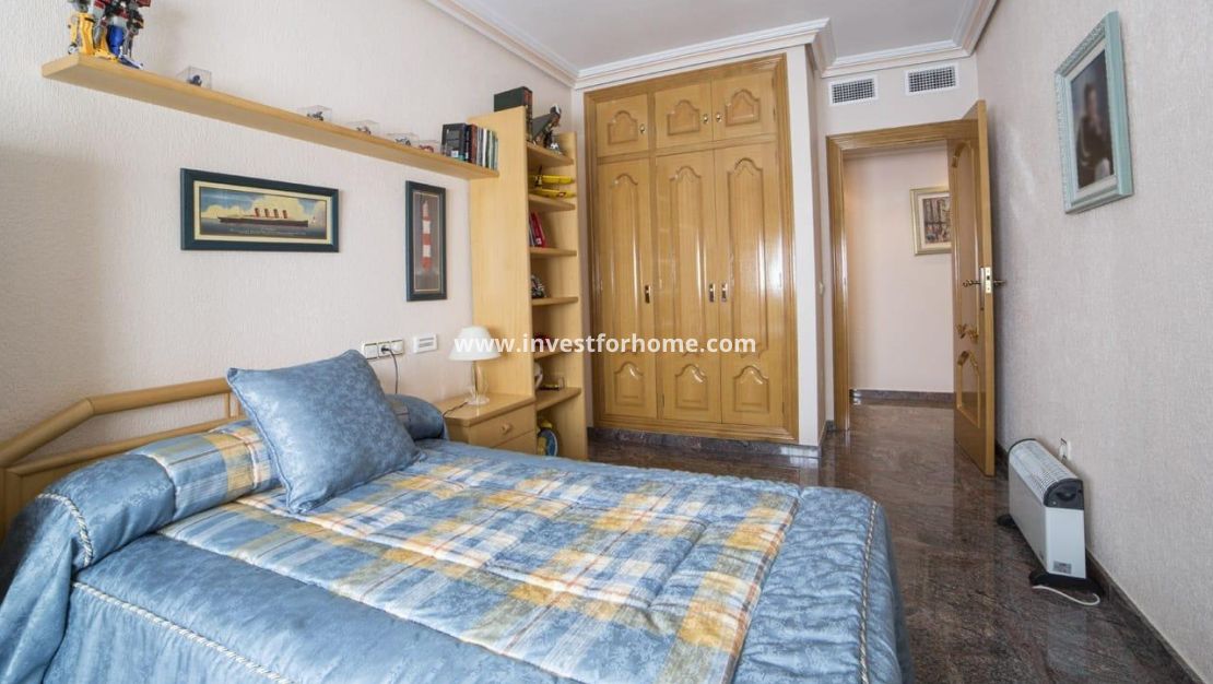 Sale - House - Los Alcázares - Centro