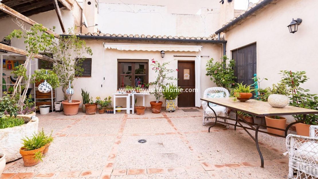 Sale - House - Los Martinez Del Puerto - Los Martínez Del Puerto