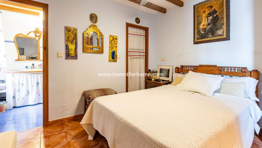 Sale - House - Los Martinez Del Puerto - Los Martínez Del Puerto