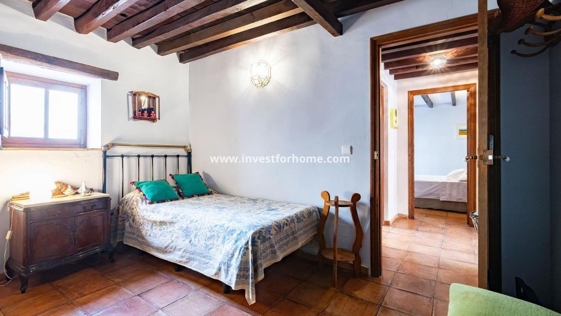 Sale - House - Los Martinez Del Puerto - Los Martínez Del Puerto