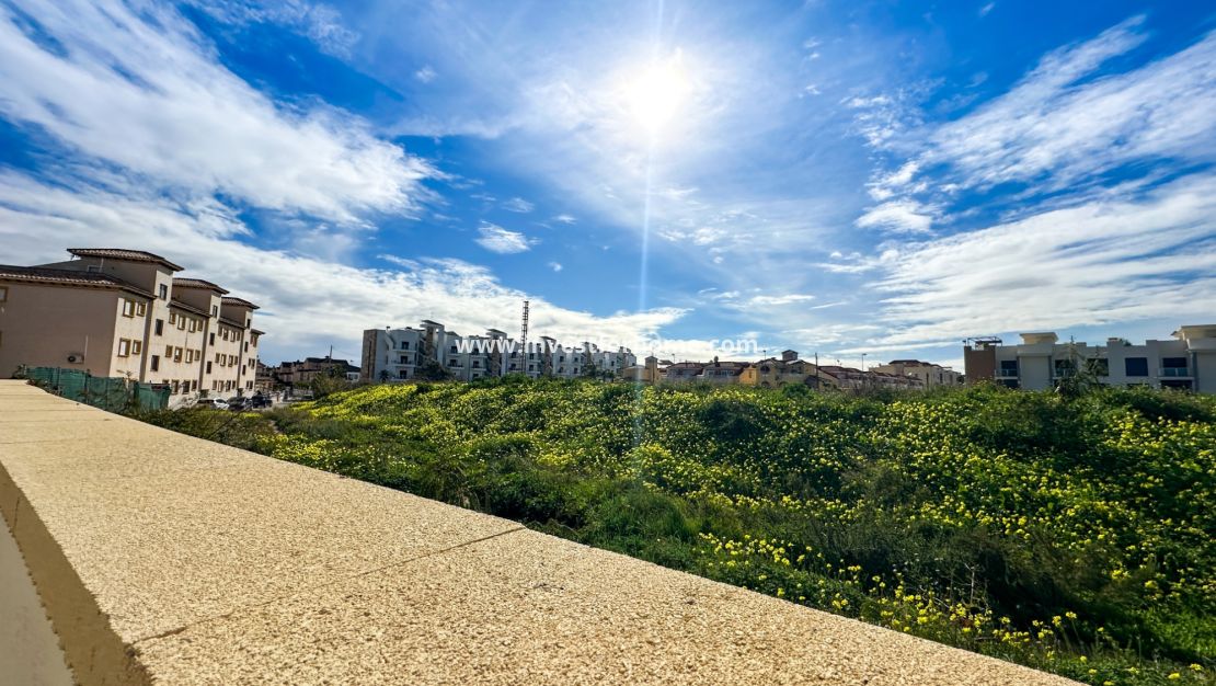 Sale - House - Orihuela Costa - Inland