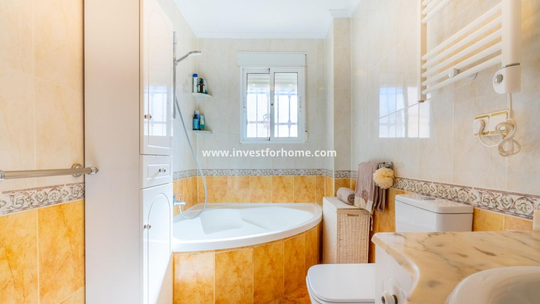 Sale - House - Orihuela Costa - La Regia