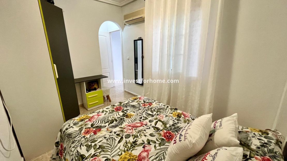 Sale - House - Orihuela Costa - La Zenia