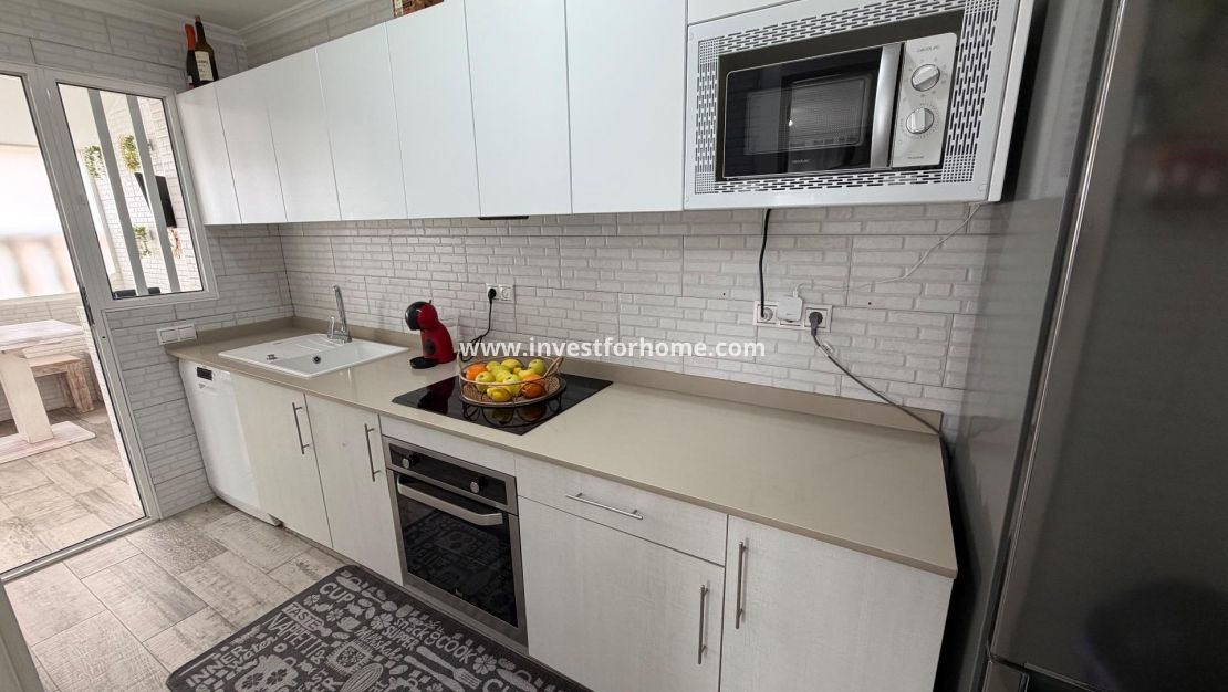 Sale - House - Orihuela Costa - La Zenia