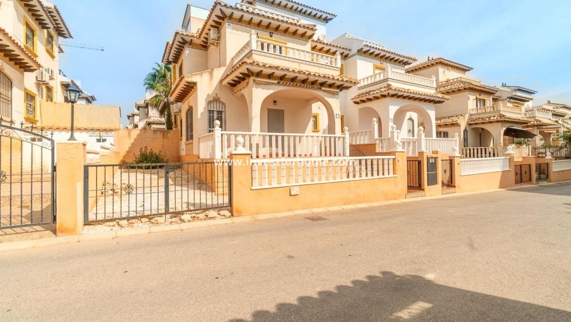 Sale - House - Orihuela Costa - Los Dolses