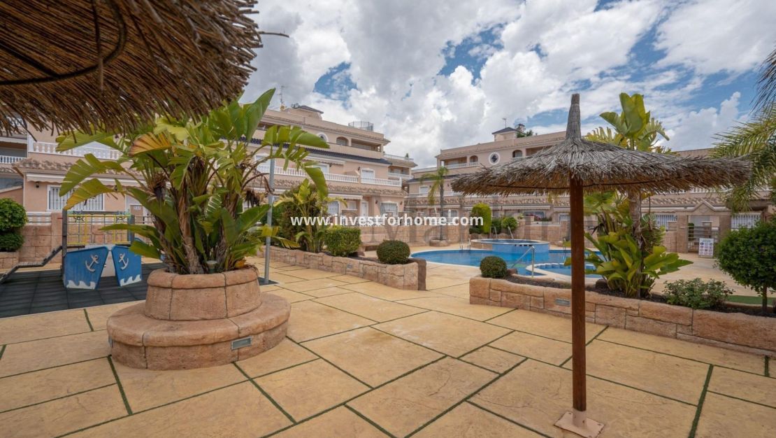 Sale - House - Orihuela Costa - Los Dolses