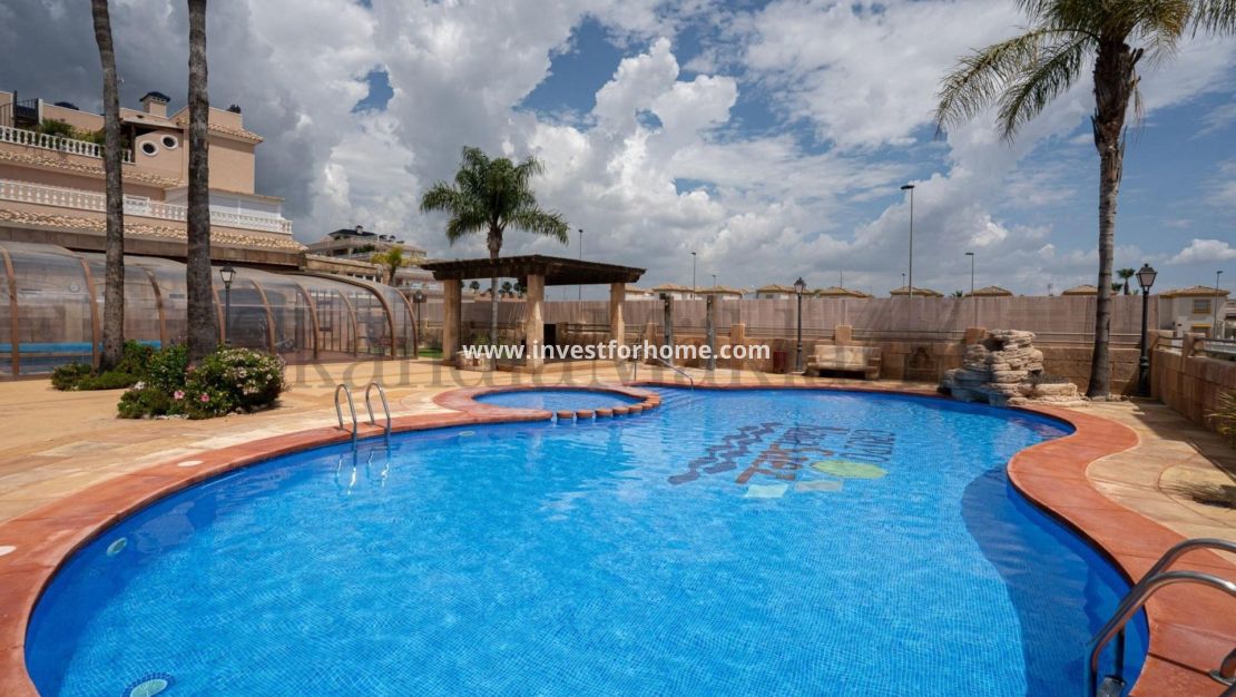 Sale - House - Orihuela Costa - Los Dolses