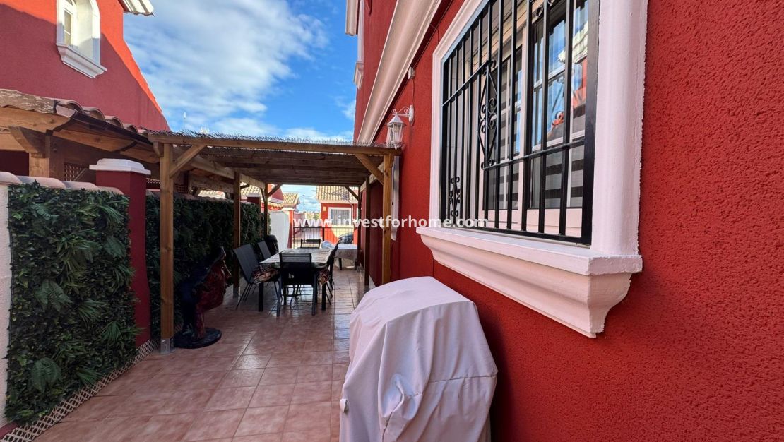 Sale - House - Orihuela Costa - Los Dolses