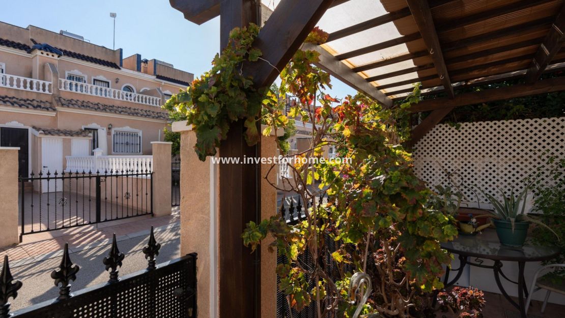 Sale - House - Orihuela Costa - Los Dolses