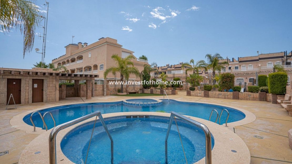 Sale - House - Orihuela Costa - Los Dolses