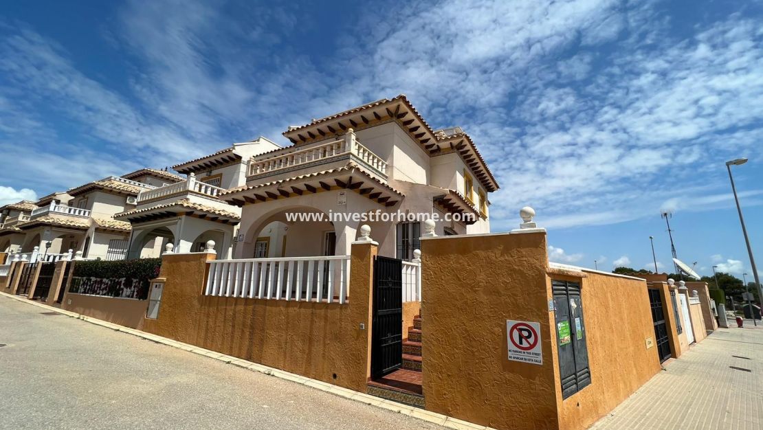 Sale - House - Orihuela Costa - Montezenia