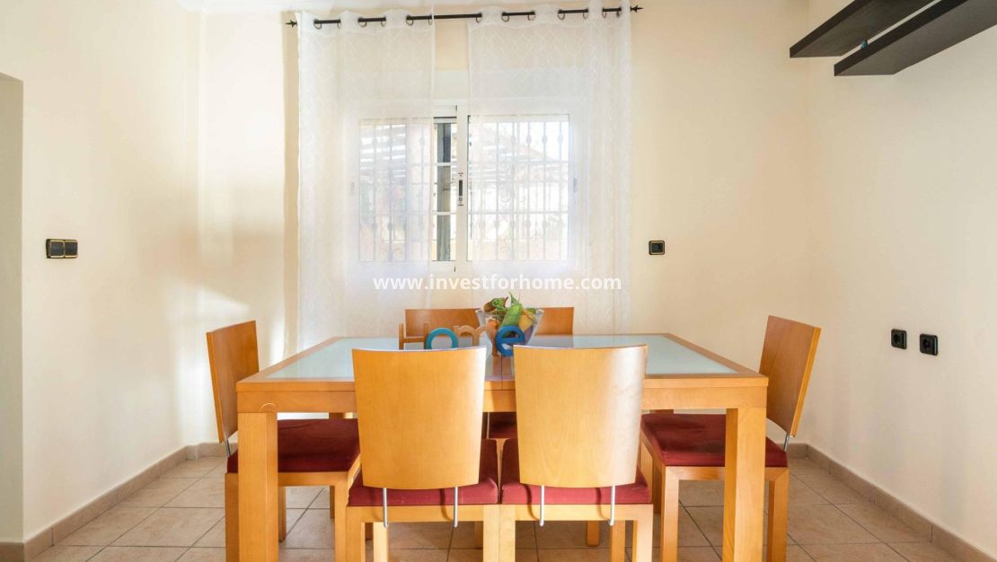 Sale - House - Orihuela Costa - Playa Flamenca