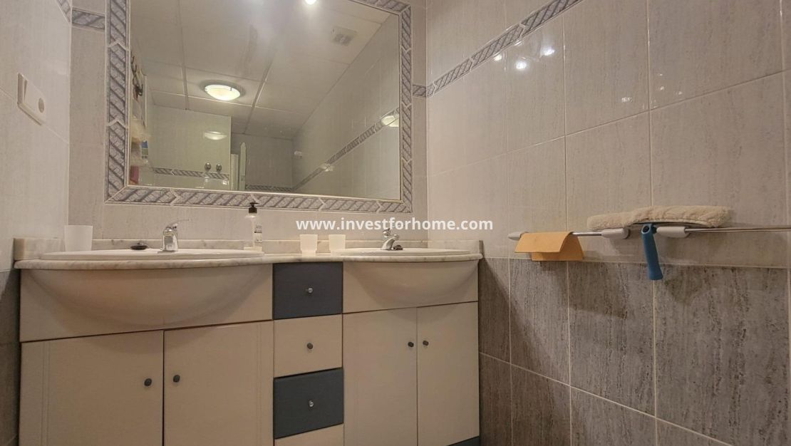 Sale - House - Orihuela Costa - Playa Flamenca