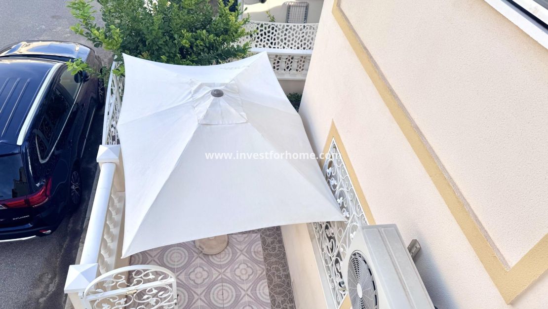 Sale - House - Orihuela Costa - Playa Flamenca