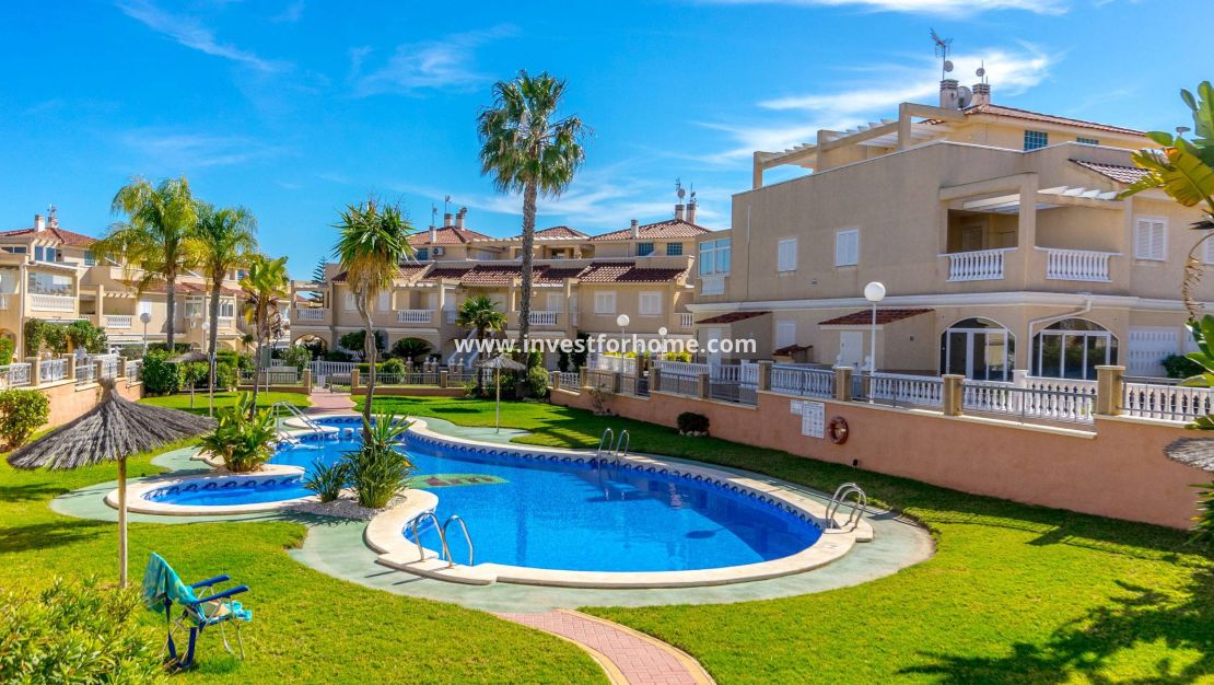 Sale - House - Orihuela Costa - Playa Flamenca