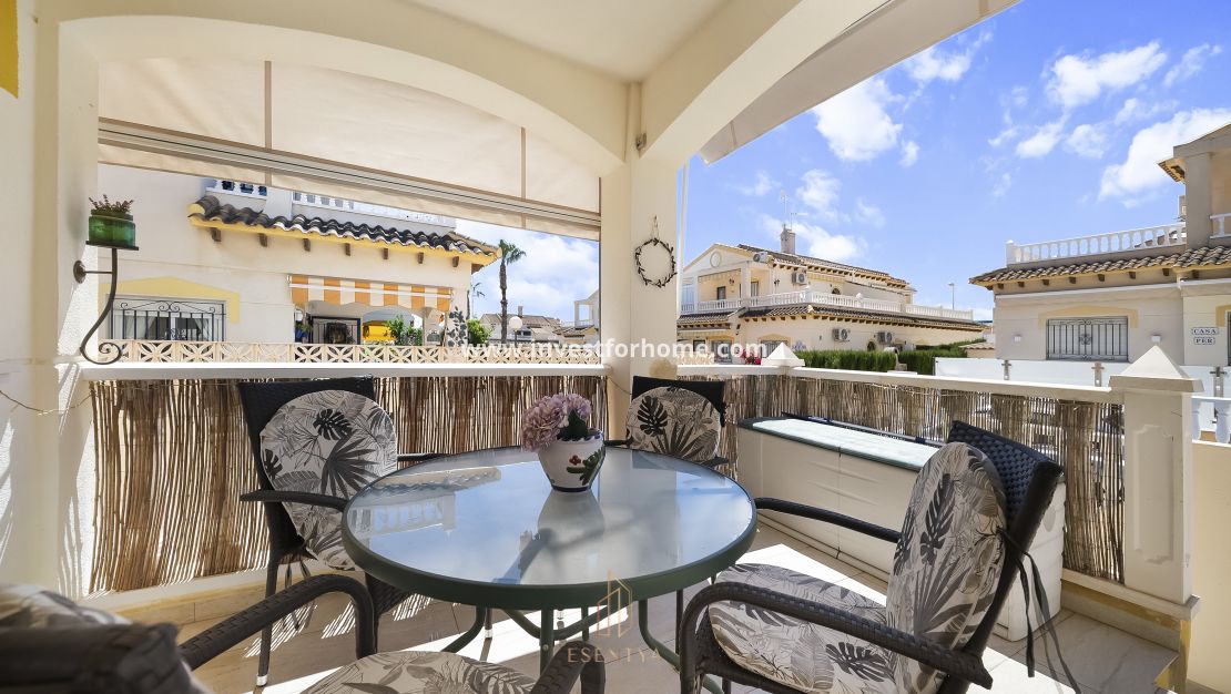 Sale - House - Orihuela Costa - Playa Flamenca