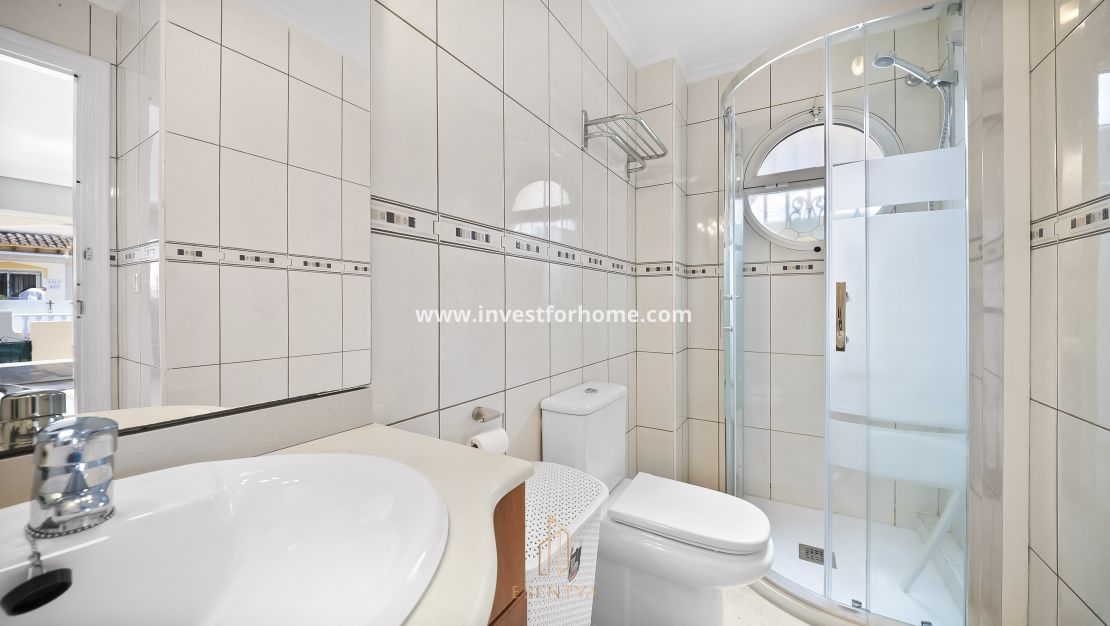 Sale - House - Orihuela Costa - Playa Flamenca