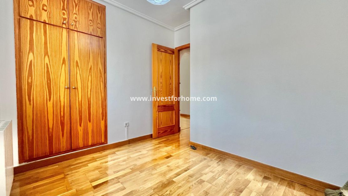 Sale - House - Orihuela Costa - Playa Flamenca