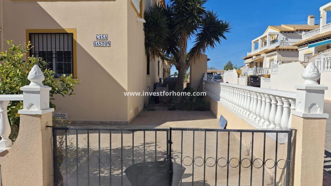 Sale - House - Orihuela Costa - Playa Flamenca