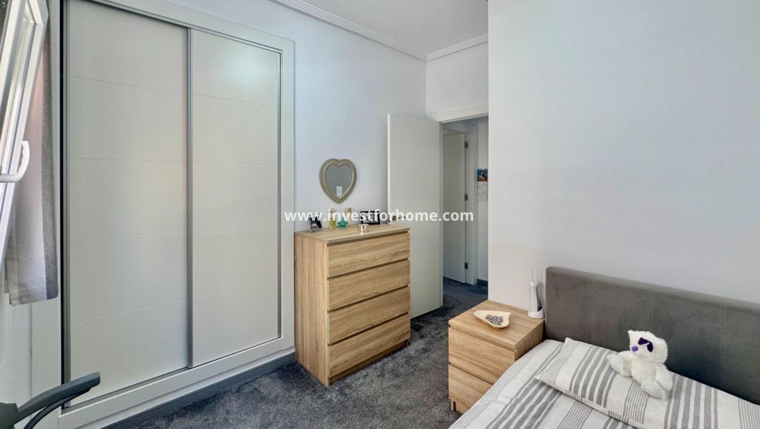 Sale - House - Orihuela Costa - Playa Flamenca