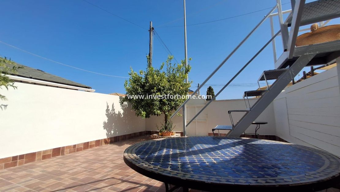 Sale - House - Orihuela Costa - Playa Flamenca