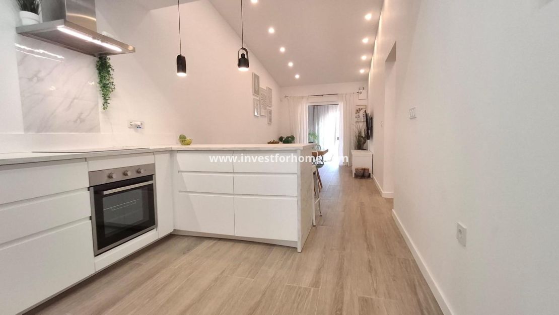 Sale - House - Orihuela Costa - Playa Flamenca