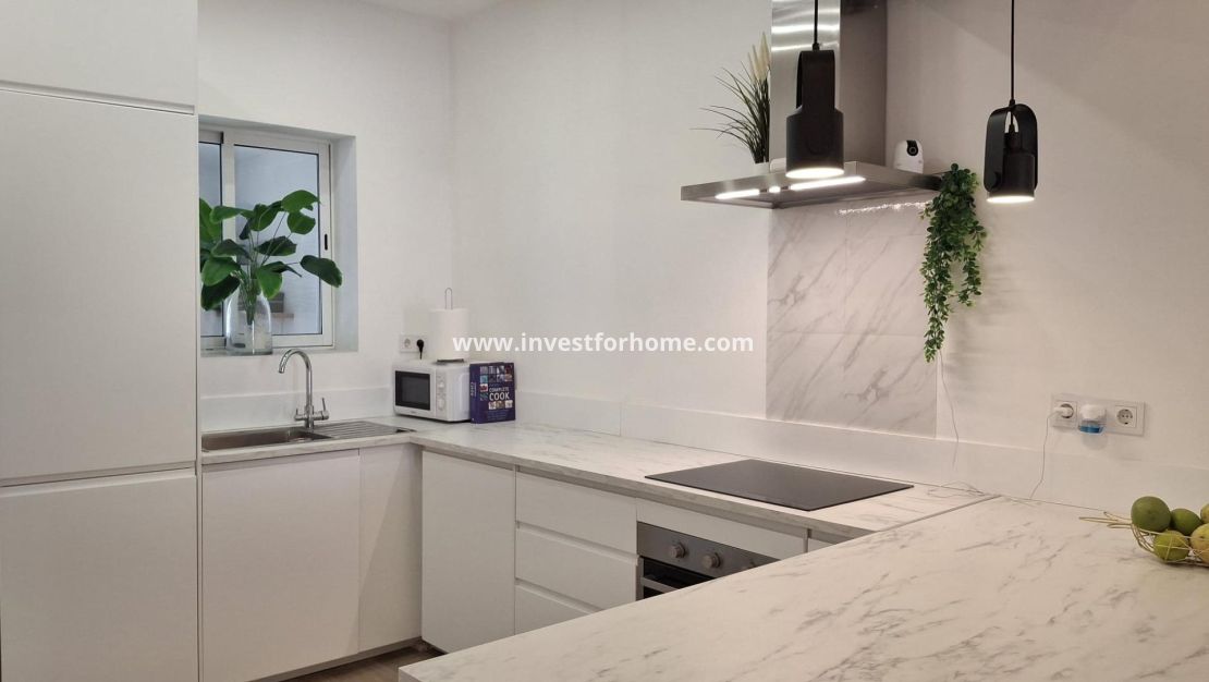 Sale - House - Orihuela Costa - Playa Flamenca