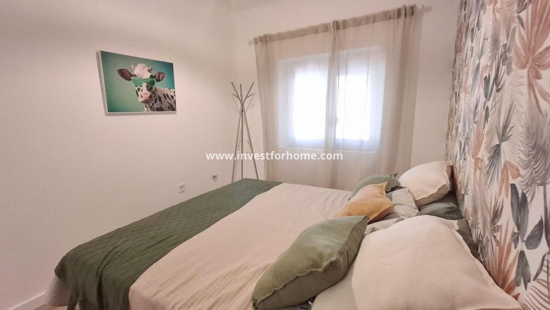 Sale - House - Orihuela Costa - Playa Flamenca