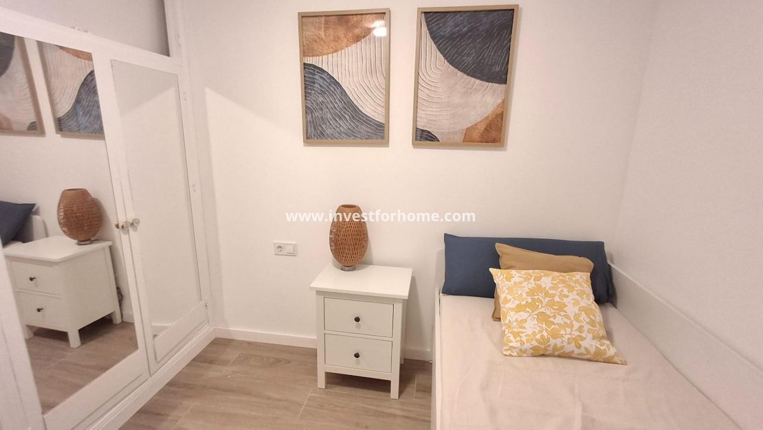 Sale - House - Orihuela Costa - Playa Flamenca