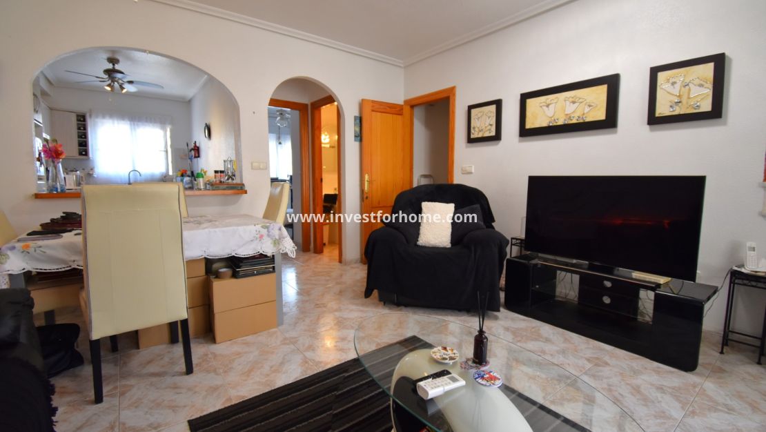 Sale - House - Orihuela Costa - Playa Flamenca