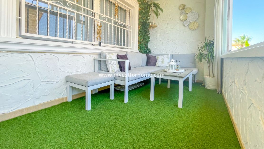 Sale - House - Orihuela Costa - Punta Prima
