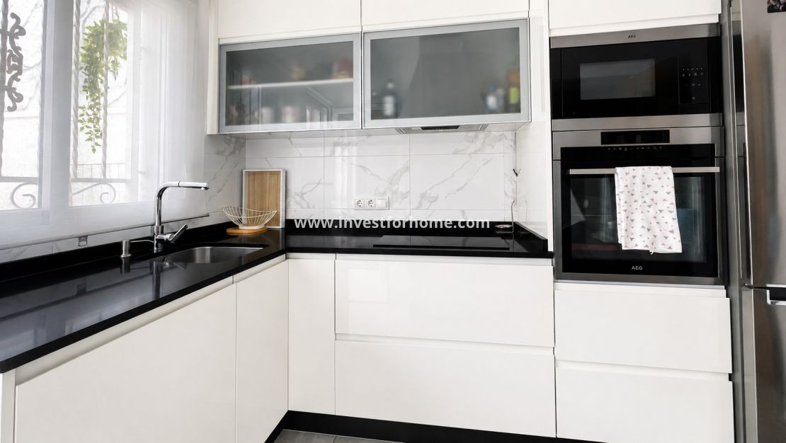 Sale - House - Orihuela Costa - Punta Prima