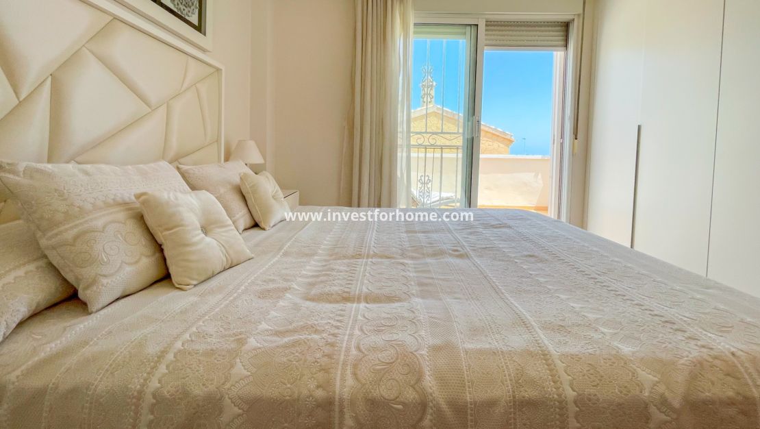 Sale - House - Orihuela Costa - Punta Prima