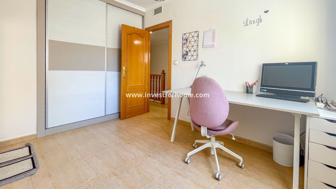 Sale - House - Orihuela Costa - Punta Prima