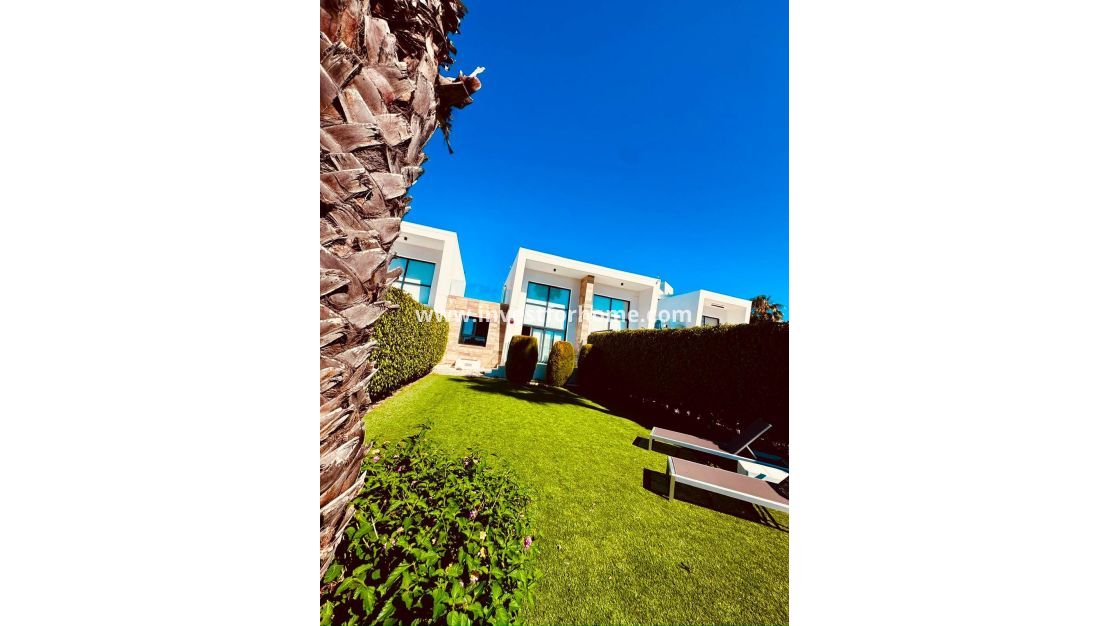 Sale - House - Orihuela Costa - Villamartín