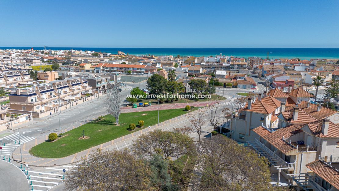 Sale - House - Pilar de la Horadada - La Torre de La Horadada
