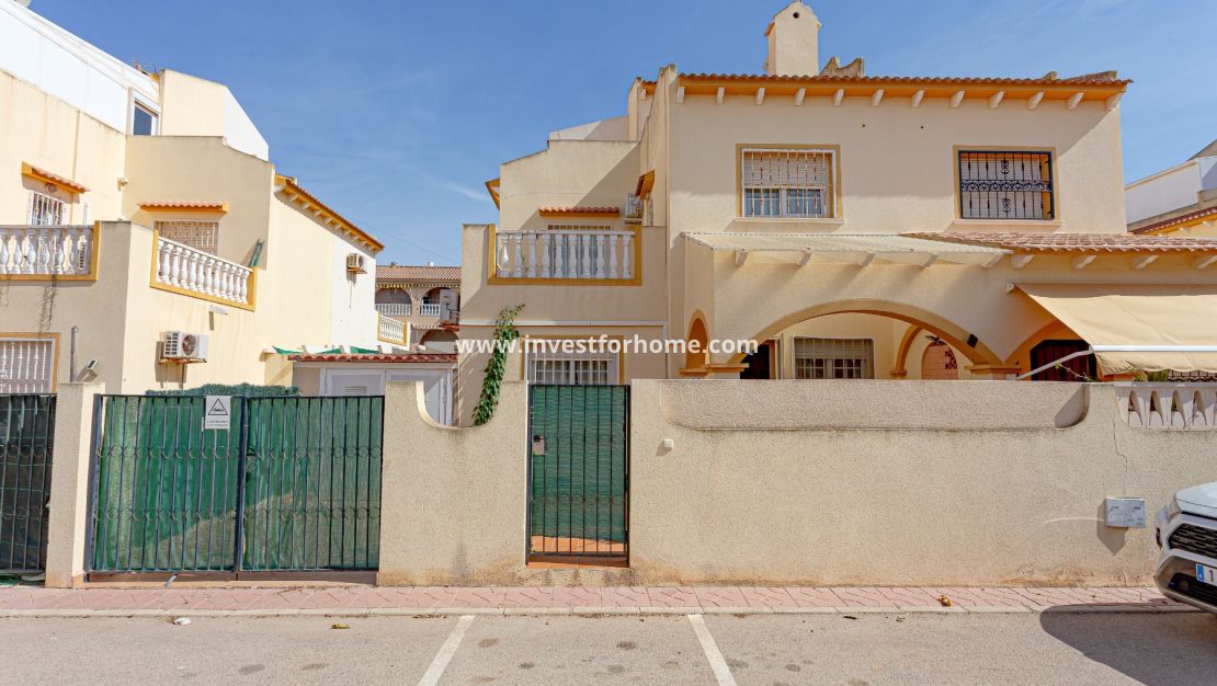 Sale - House - Pilar de la Horadada - La Torre de La Horadada