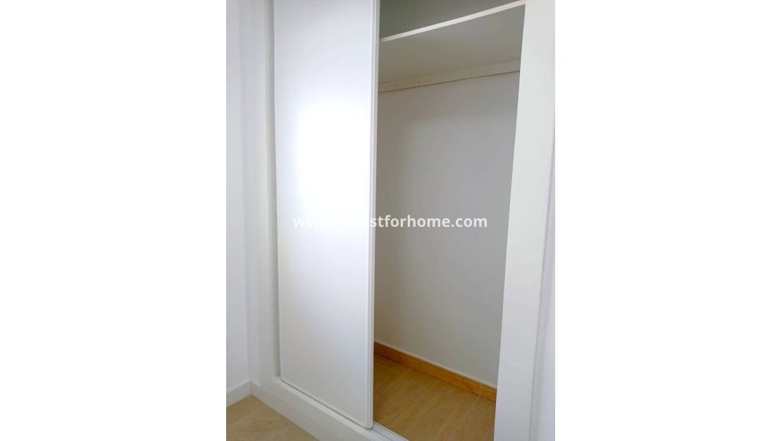 Sale - House - Pilar de la Horadada