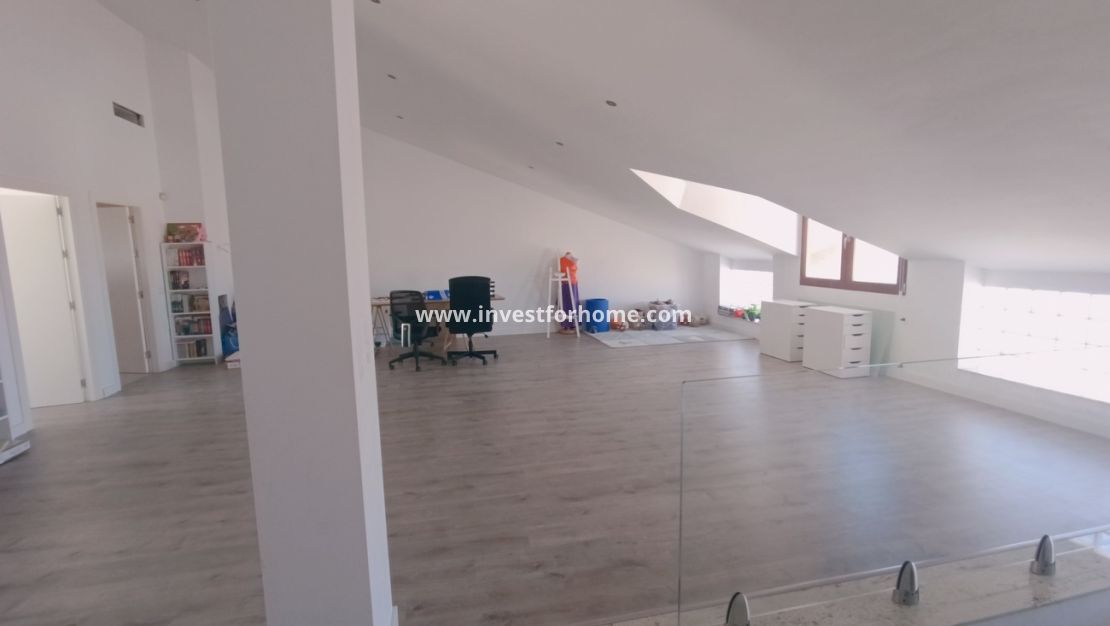 Sale - House - Roldan - Inland