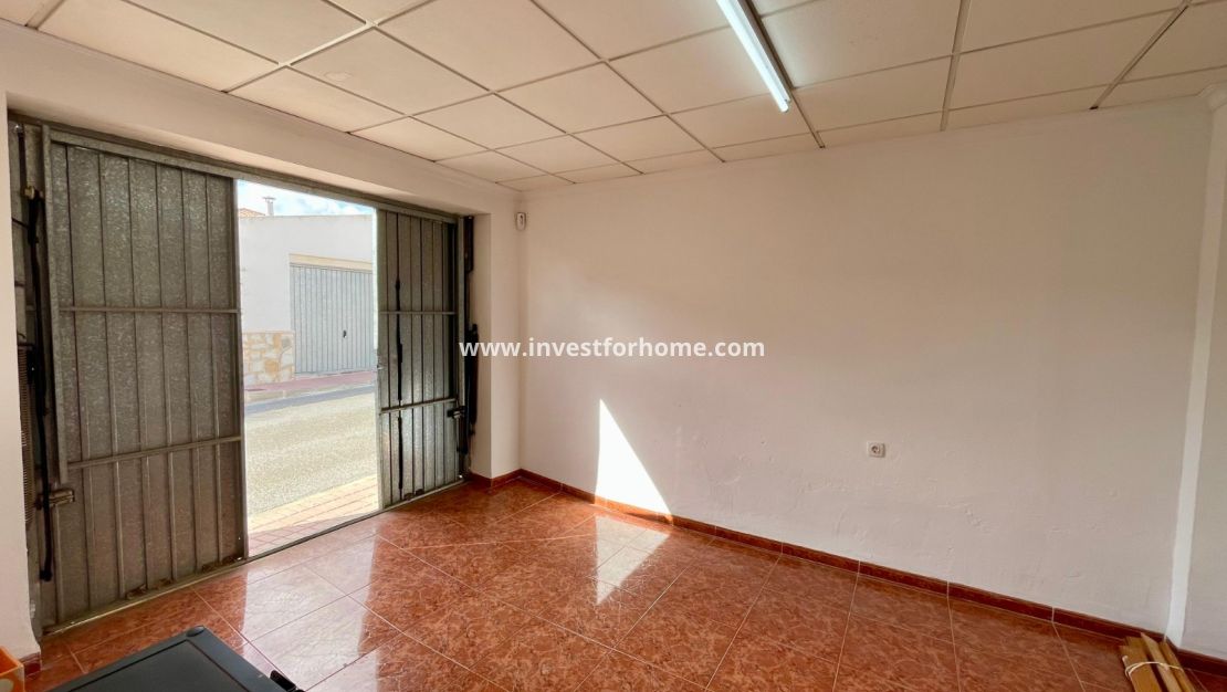 Sale - House - Salinas - Inland
