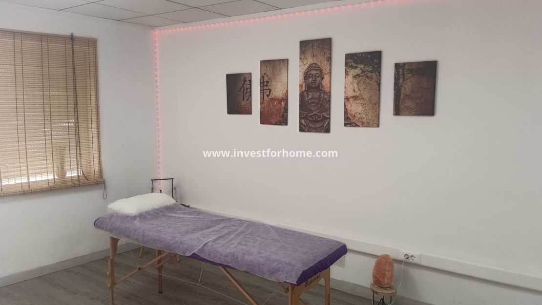 Sale - House - Salinas - Inland